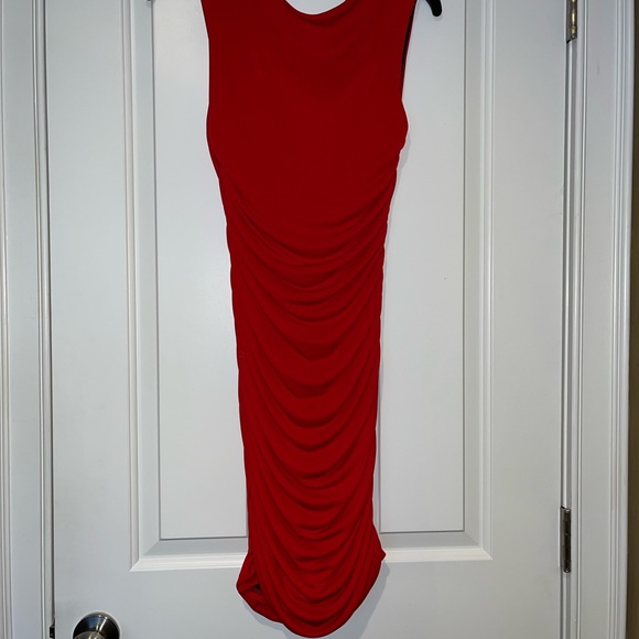 Casting women’s small red cocktail dress size T1 (2-4) - Picture 7 of 14